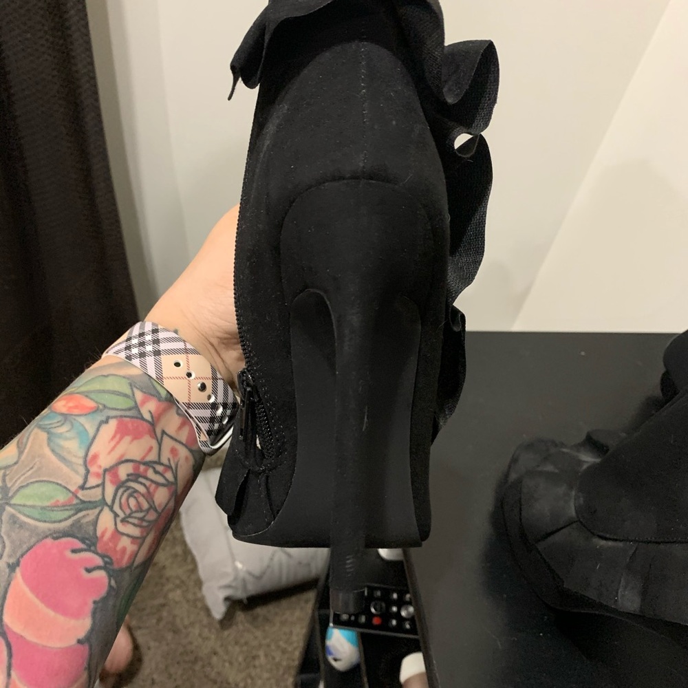 Open toe booties - Picture 4 of 5